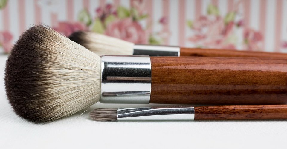 Gdzie kupić dobre jakościowo pędzle do podkładu?