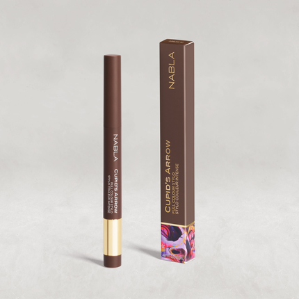 Jak dobrać kolor kredki do brwi?