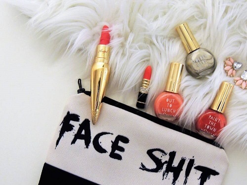 Jakie akcesoria do paznokci hybrydowych warto kupić?