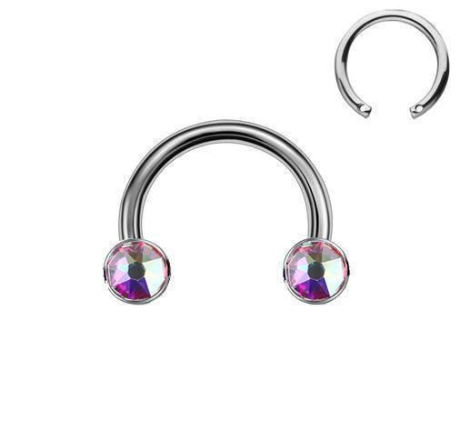 Piercing smiley – co to za przekłucie i jakie kolczyki można do niego używać?