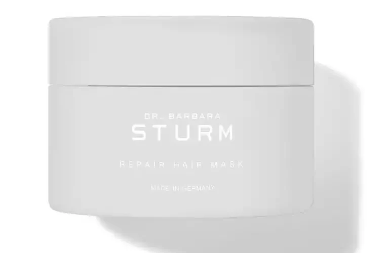 Jak dbać o włosy z produktami dr Barbara Sturm?