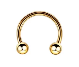 Kolczyki podkowy do piercingu – stylowy detal czy symbol z przesłaniem?